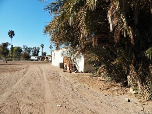 8439 Boundary Peak Rd, Mohave Valley, AZ 86440-8539