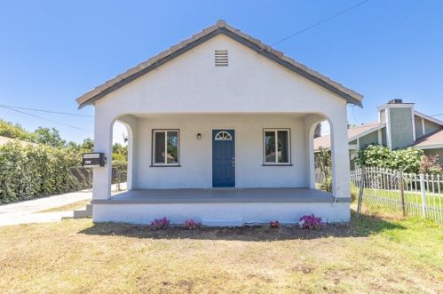963 Olive St, San Bernardino, CA 92411-2320