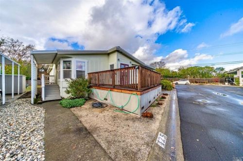 125 Burgundy Cir, Yountville, CA 94599-1250