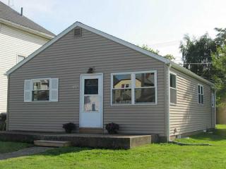 1030 Rankine Ave, Erie, PA 16511-2844