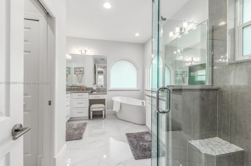 8801 One Putt Pl, Fort Pierce FL  34986-3068 exterior