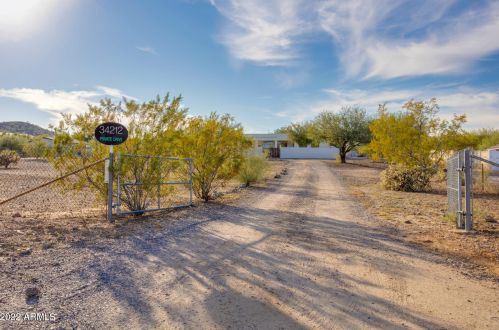 34212 10 St, Phoenix AZ 85085-9216 exterior