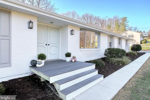 3960 Sherman Street Ext, Mount Wolf, PA 17347-9751