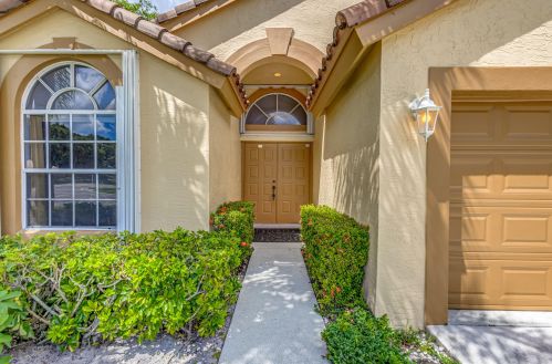 1598 Oak Berry Cir, West Palm Beach, FL 33414-6116