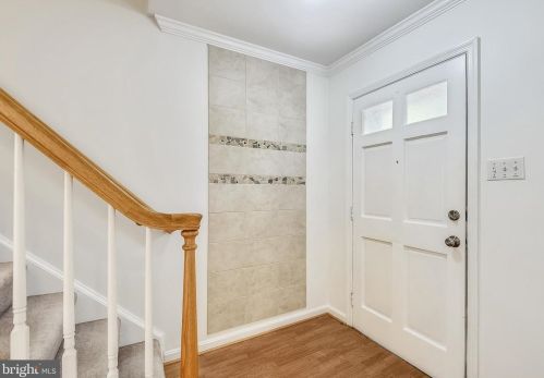 7702 Trevino Ln, Falls Church VA  22043-3507 exterior