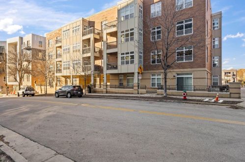 1905 Water St, Milwaukee, WI 53202-1585