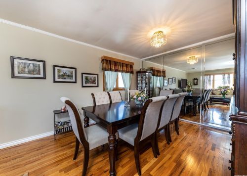 139 Baisley Ave, East Rockaway NY  11518-1823 exterior