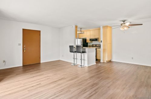 6470 Bell Bluff Ave, San Diego CA  92119-1021 exterior