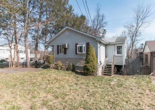 74 Wesley St, Waterbury, CT 06708-4026