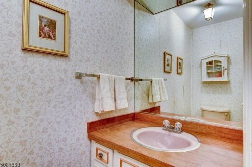 11 House Wren, Hackettstown NJ  07840-2815 exterior