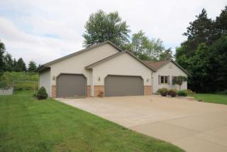5418 Roger Dr, Wausau, WI 54401-8093