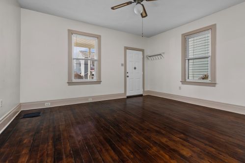 327 Elizabeth St, Sewickley, PA 15143-1424