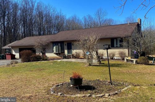1710 Highview Ln, Upper Black Eddy, PA 18972-9415