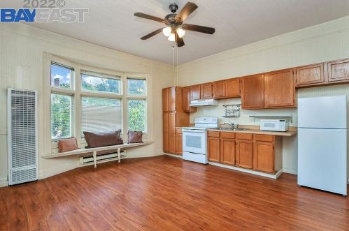 1231 Adeline St, Oakland CA 94607-2810 exterior