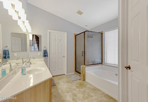 1048 Chilton Ave, Gilbert AZ 85233-4603 exterior