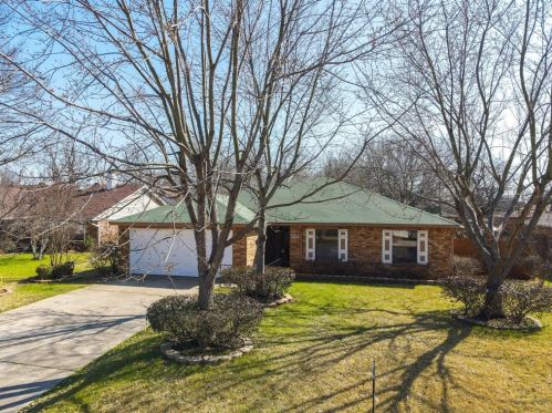 322 Tenery Ln, Duncanville, TX 75116-2132