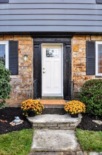 1511 Graham Blvd, Pittsburgh, PA 15235-2731