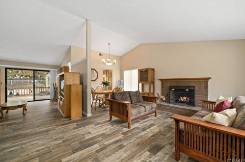 16078 Union Ave, Lake Elsinore CA  92530-1449 exterior