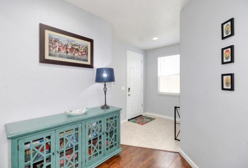 9674 Two Harbors Dr, Elk Grove CA  95624-4491 exterior