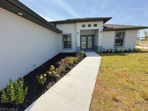 2916 19th Pl, Cape Coral, FL 33993-8344