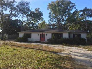 628 Bayshore Dr, Pensacola, FL 32507-3555