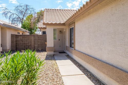 4853 Kristal Way, Glendale, AZ 85308-4886