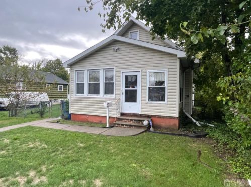 11 William St, Perth Amboy, NJ 08863-2115