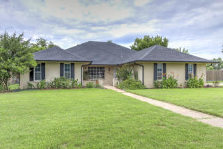11201 Folkstone Dr, Yukon, OK 73099-8080