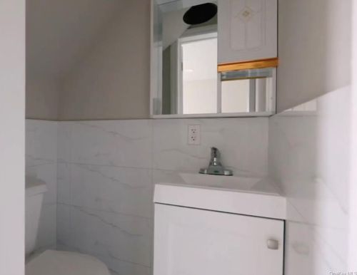 21 Terrace Ave, Mount Vernon NY  10550-1814 exterior