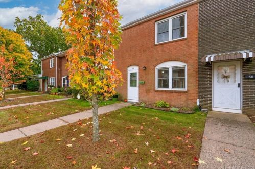 11 Lakeside Dr, Bristol, CT 06010-7370