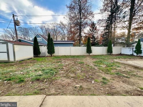 27 Emerald Ln, Willingboro NJ  08046-2255 exterior