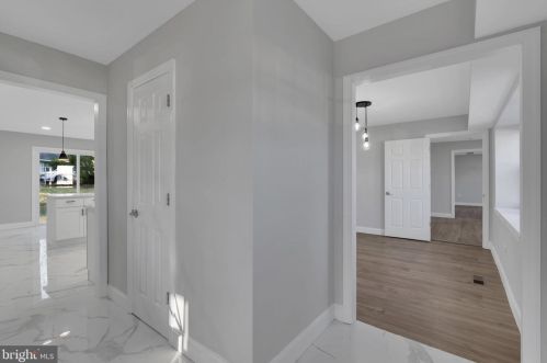 83 Hamilton Ln, Willingboro NJ  08046-1704 exterior