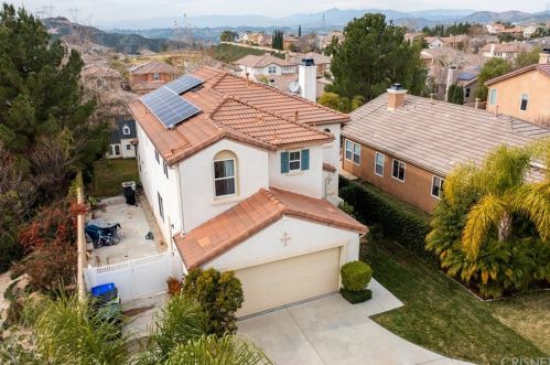 28423 Connick Pl, Santa Clarita CA  91350-1991 exterior