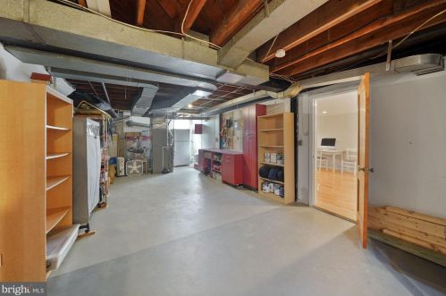 5900 31 Pl, Washington DC 20015-1676 exterior