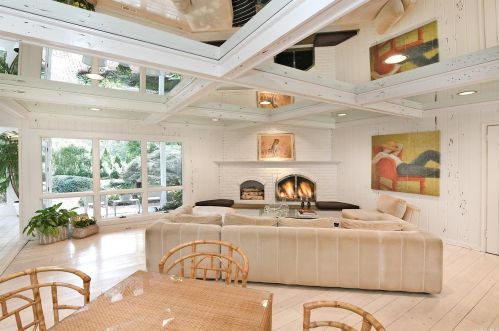 19 Montrose Pl, Huntington Station NY 11747-3403 exterior