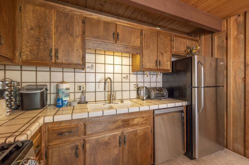 437 Gold Mtn Dr, Big Bear City CA  exterior