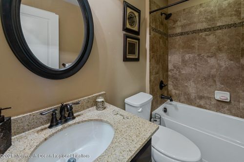 66 Kyle Dr, Tinton Falls NJ  07712-7536 exterior