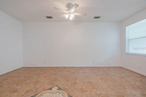 554 Black Lion Dr, Saint Petersburg FL  33716-3472 exterior