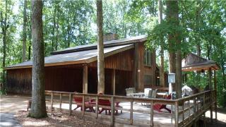 1007 Hickory Dr, Lawrenceburg, TN 38464-3948