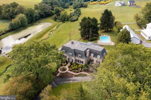 151 Cove Rd, Duncannon, PA 17020-9016