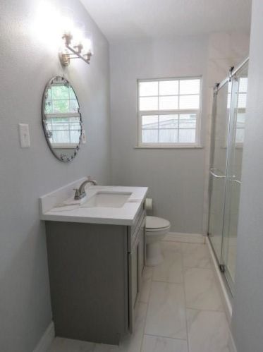 2010 Detroit Ave, Nederland, TX 77627-5015