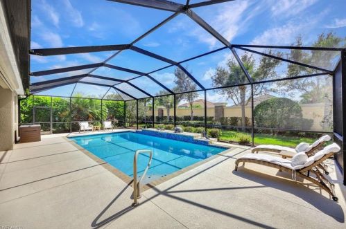 9332 Fieldstone Ln, Naples, FL 34120-5250