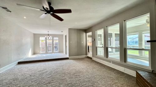 2112 Linda Ln, Richardson TX  75081-2646 exterior