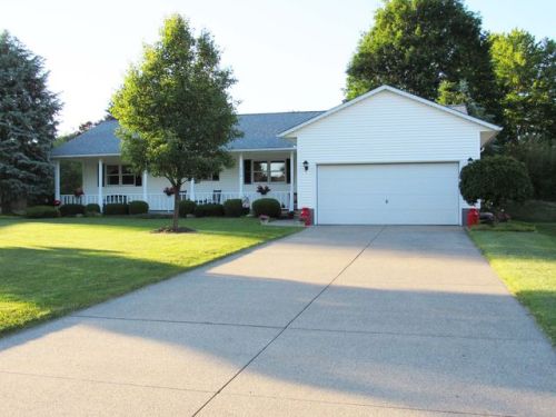 912 Deer Run Dr, Vermilion, OH 44001-2558
