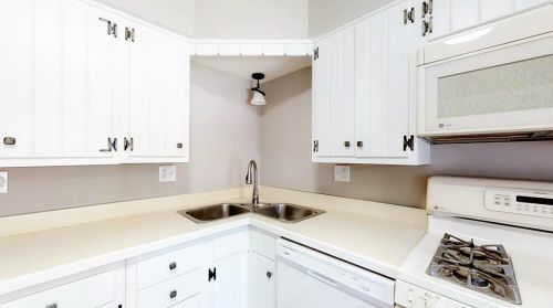 927 High Meadow Dr, Crown Point IN  46307-5103 exterior