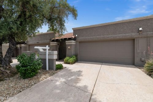 7504 Pleasant Run, Scottsdale, AZ 85258-3192