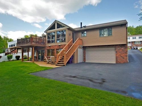 9230 Wedgewood Dr, Pittsburgh, PA 15239-2030