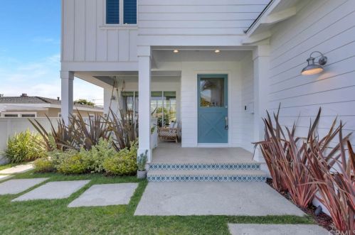 1307 Gertruda Ave, Redondo Beach, CA 90277-5127