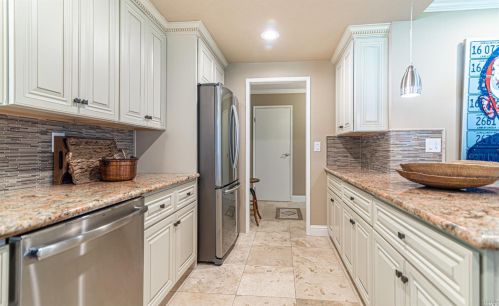 7403 Oakmont Dr, Santa Rosa CA  95409-6365 exterior