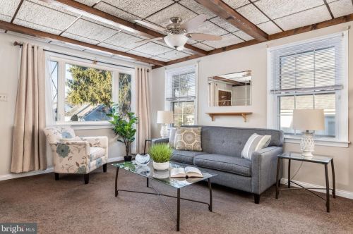 555 Grand Ave, Pittsburgh, PA 19083-3209